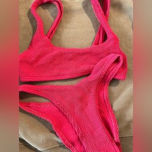 BOUND by BOUND- EYE RED HIGH WAIST BIKINI ONE SIZE ❤️